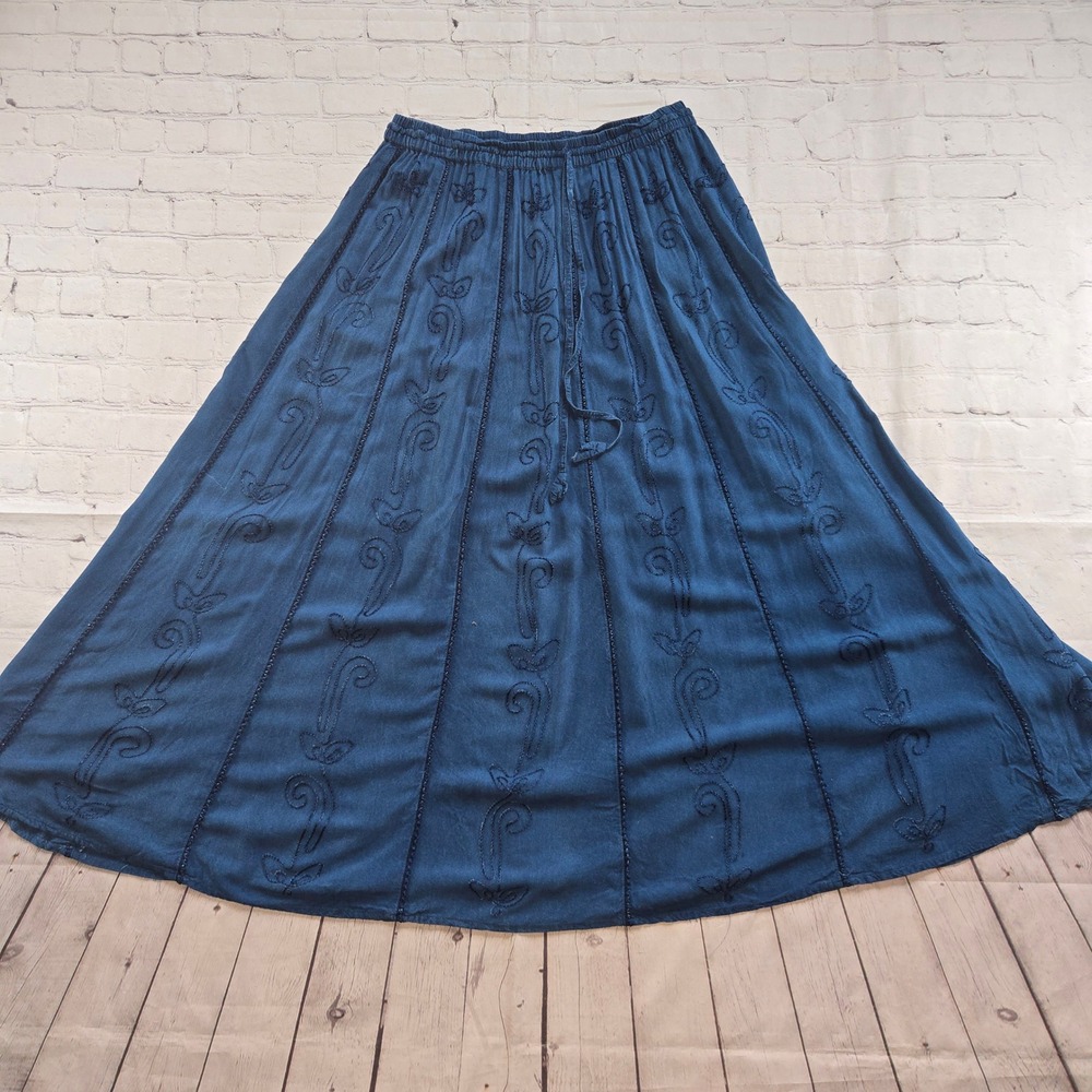 Vintage 90s indie hippie boho Blue Embroidered Maxi Skirt Small cottagecore